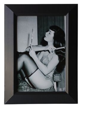 Bettie Page Pin up Rockabilly Punk Vintage Decor Beautiful Beauty Fashion Model
